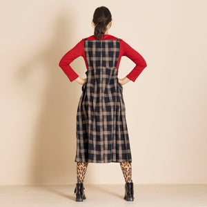ensemble pinafore
